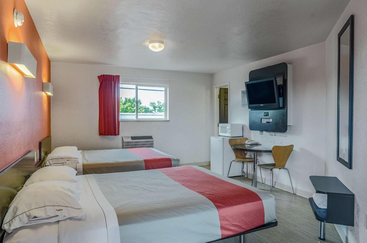 Motel 6 Riverton Wy Exterior photo
